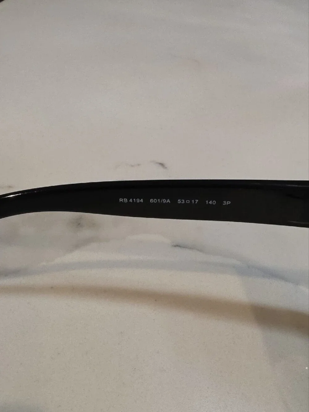 Ray Ban Rb4194